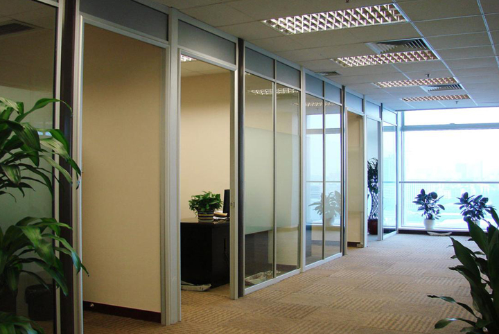 40款單玻高隔斷工程案例