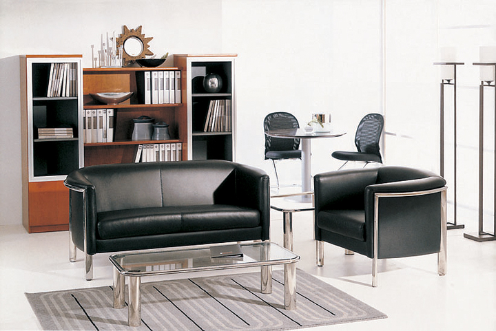 現(xiàn)代真皮沙發(fā)