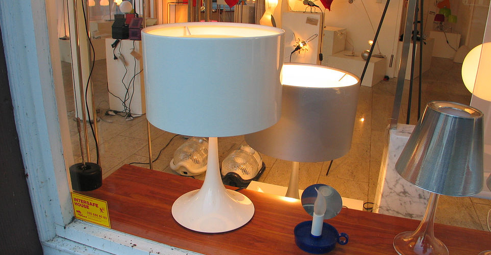 現(xiàn)代經(jīng)典燈飾|臺燈|辦公家具|Flos Spun Light 臺燈