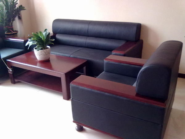 �����f�����F�k���Ҿ߹��̰���չʾ